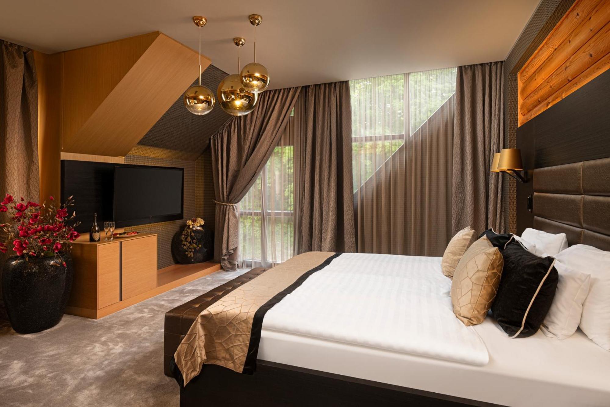 Avalon Resort & Spa Miskolc Exterior photo